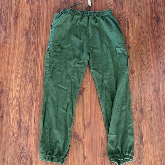 NWT Love tree olive green cargo linen pants size L - Picture 4 of 5